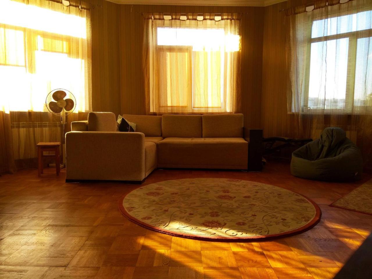 Alabama Mama Apartment Kiev Exterior foto